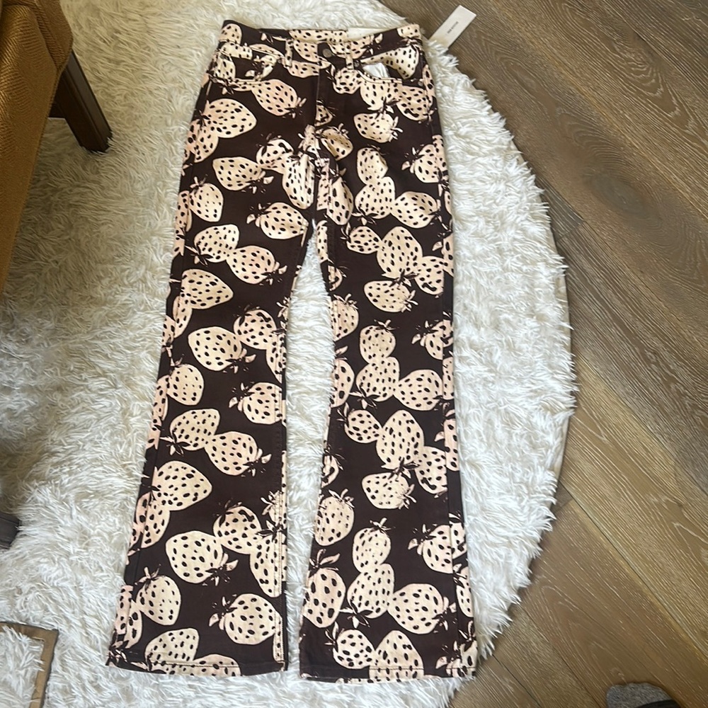 NWT 90’s bootcut strawberry jeans